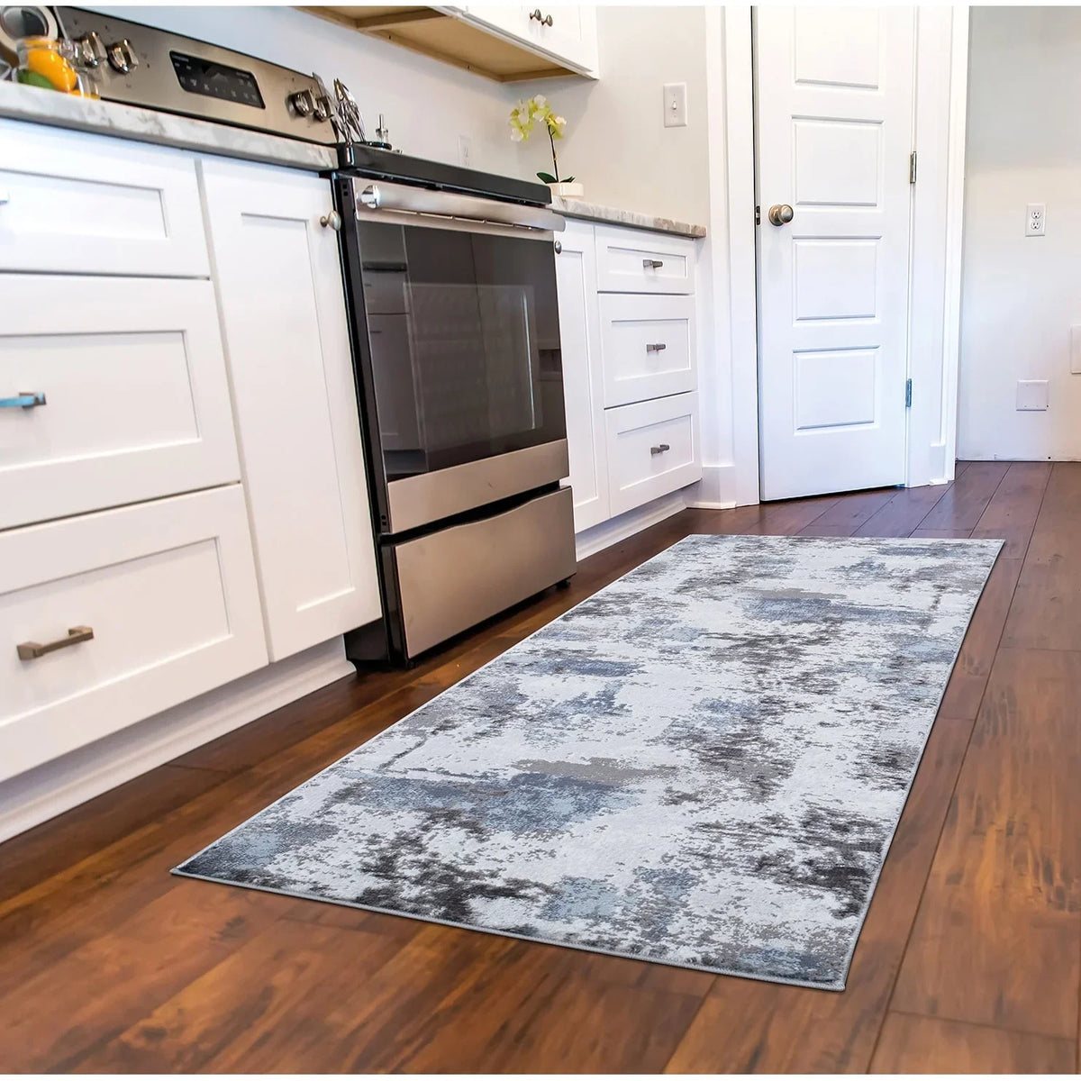 Brighton Pacific Abstract Rectangle Area Rug, Gray. Concord Global Trading 80264 3 x 5 ft