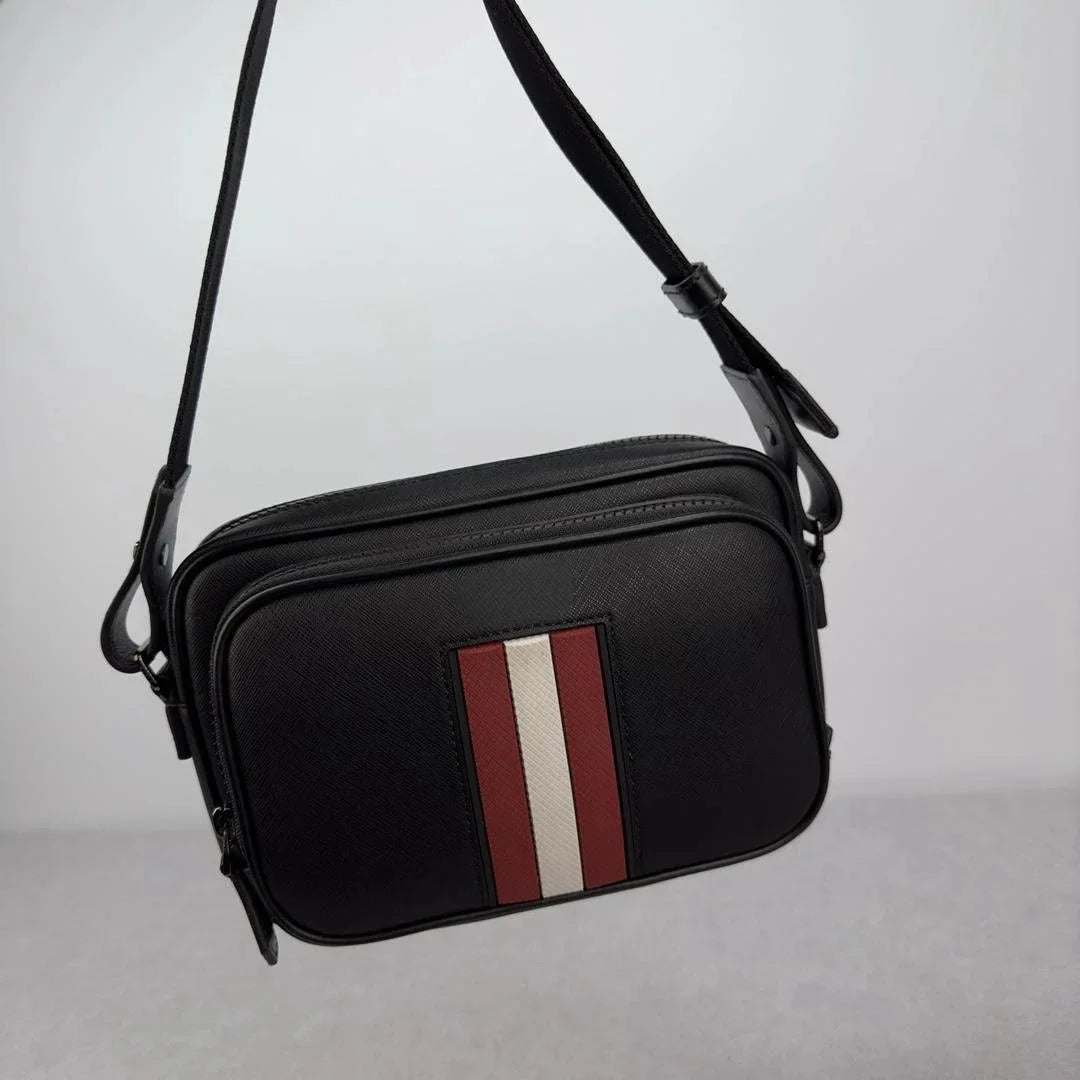 Luxury B Style Shoulder Bag Men's Casual Business Commuter Shoulder Bag Crossbody Bag Genuine Leather High superior Chest Bag