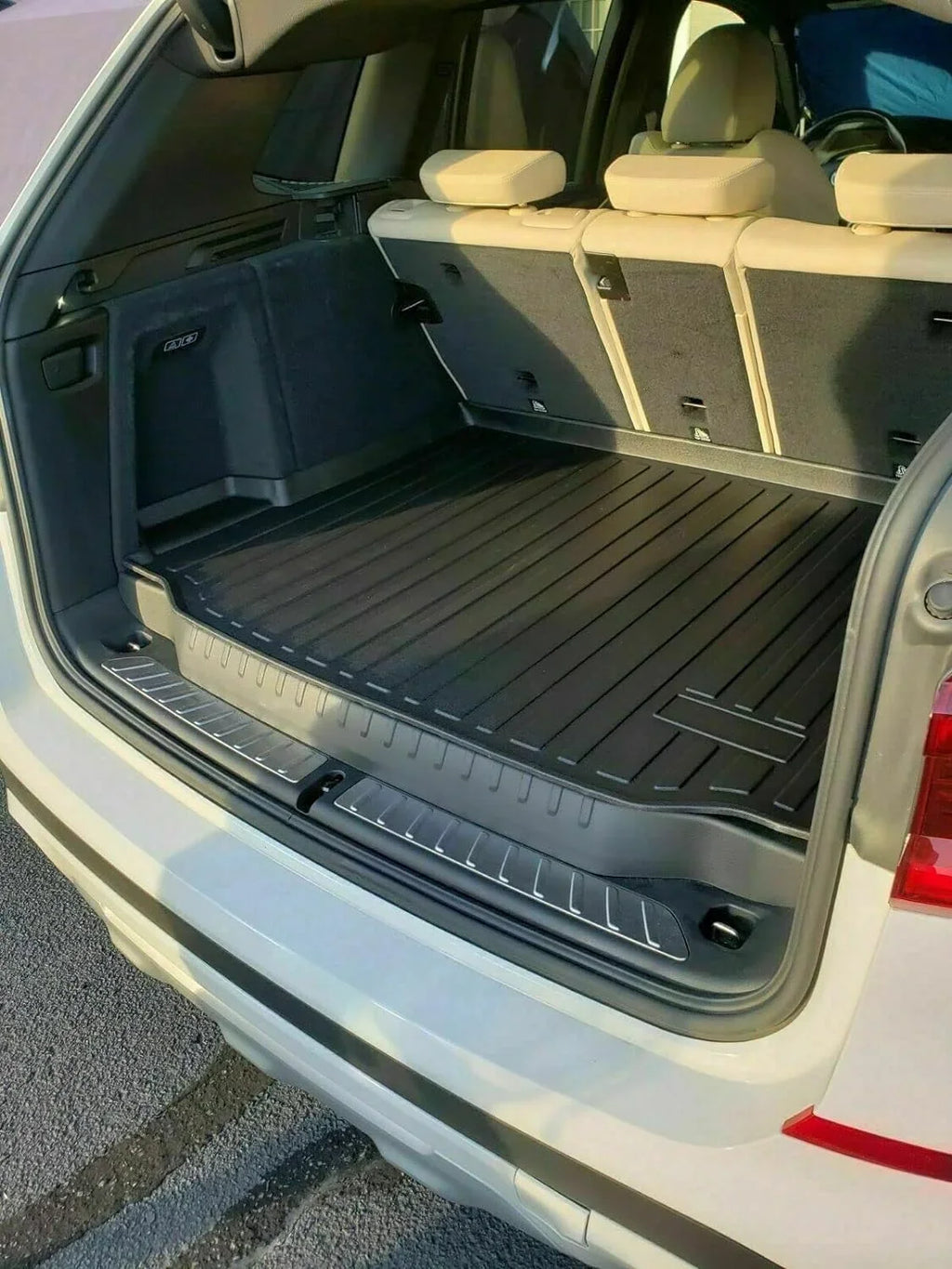 EACCESSORIES EA Cargo Liner – Trunk Mat for  X3 2018-2024 – elements-impervious Trunk Mats for Cars with Raised Lip – Non-Slip Car Trunk Mat Rubber – Easy to Install – Laser Pre-Cut Design